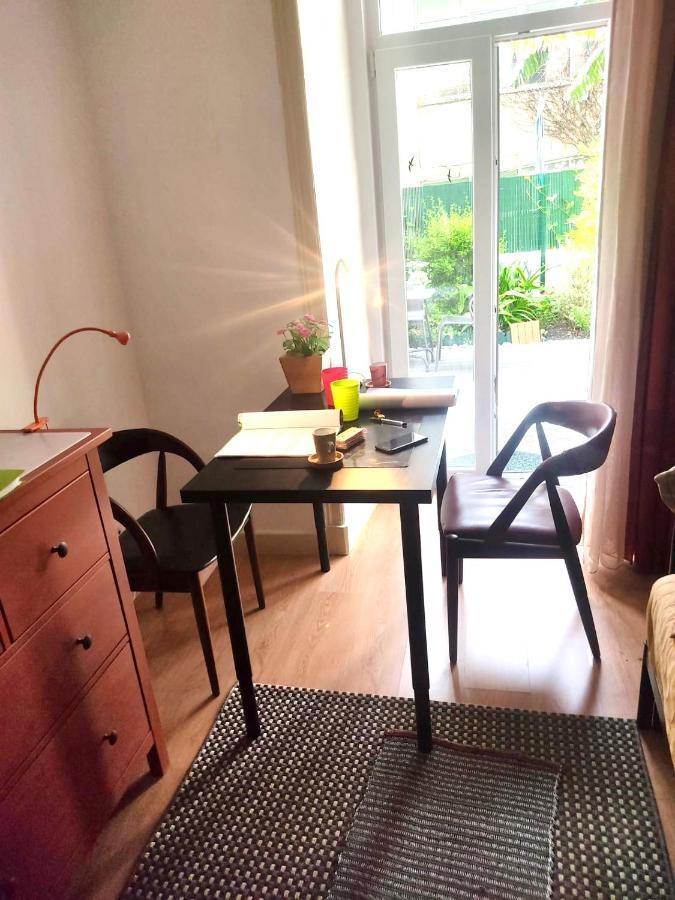 Sunny Orange Garden Apartment In Central Lisabona Exterior foto