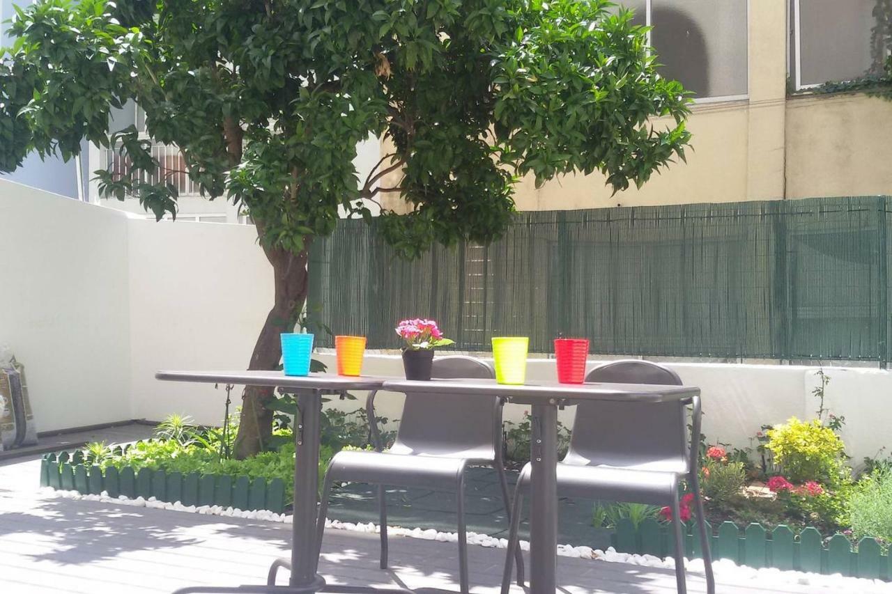 Sunny Orange Garden Apartment In Central Lisabona Exterior foto