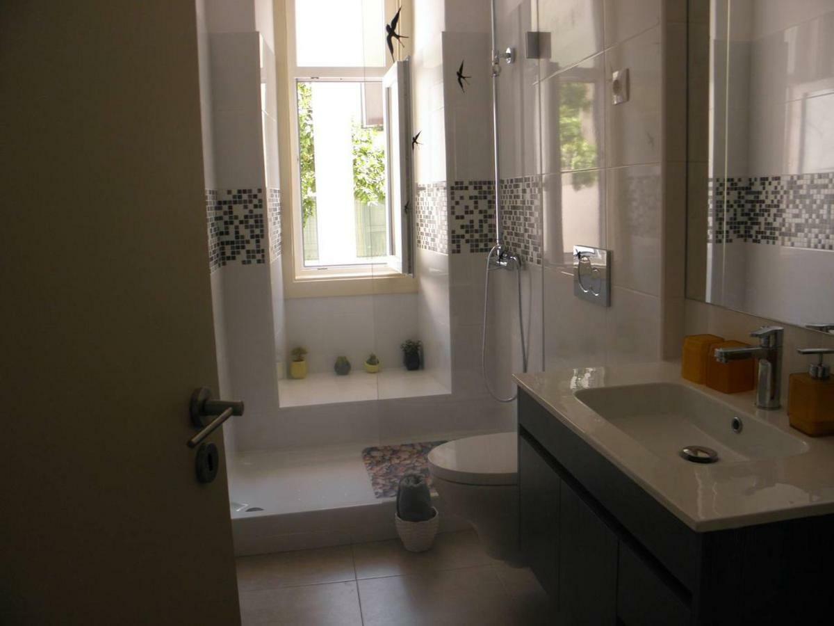 Sunny Orange Garden Apartment In Central Lisabona Exterior foto