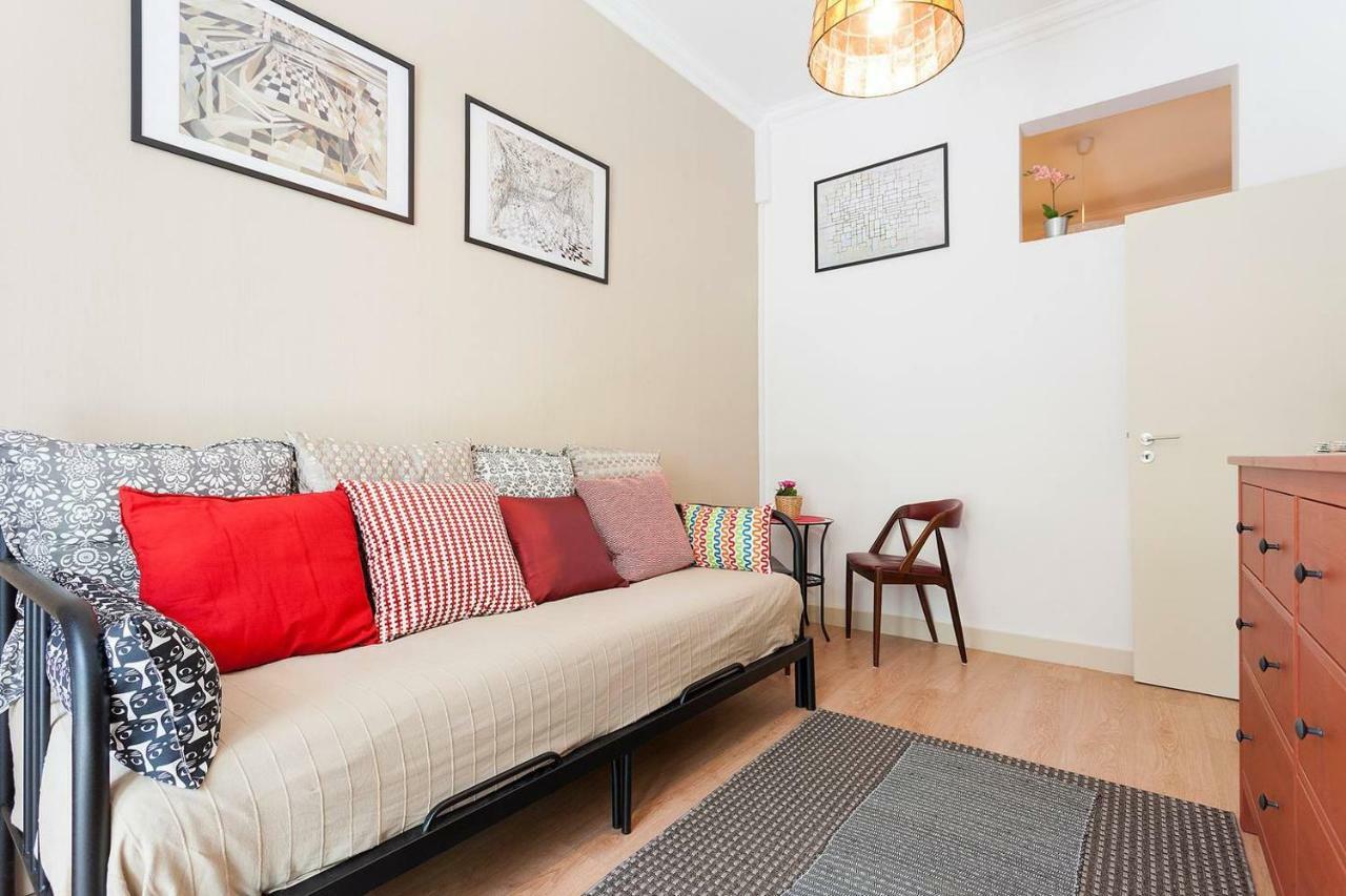 Sunny Orange Garden Apartment In Central Lisabona Exterior foto